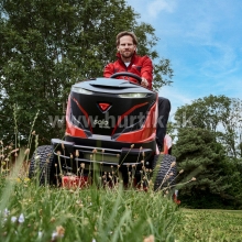 Traktor trávny T 22-105.4 HDD-A V2 PREMIUM + UZÁVIERKA, záber 105cm, AL-KO PRO 700 V2 / 22HP - 2 valec
